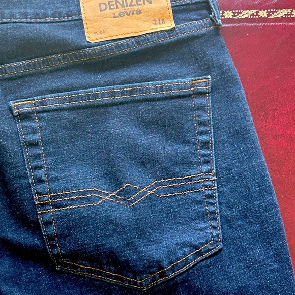 Levi's Denizen Blue 218 Straight Fit Blue Jeans Size 36 W x 30 L - Picture 9 of 15